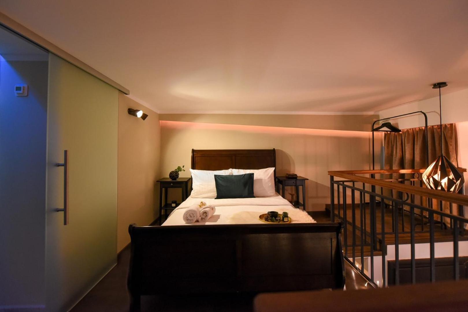 Central Comfort - Duplex-Style Studios On Regina Elisabeta Бухарест Номер фото