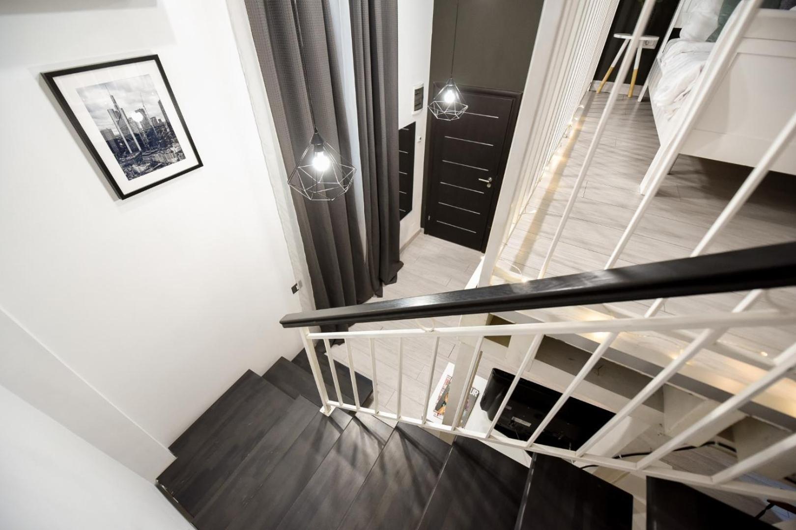 Central Comfort - Duplex-Style Studios On Regina Elisabeta Бухарест Номер фото